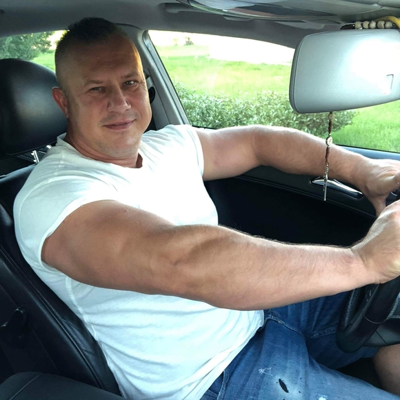 Meet your Posher, Zsolt - Picture 1 of 1